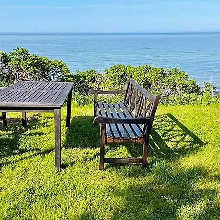 Seaside Serenity In Lumsays-by Traum Feriehus